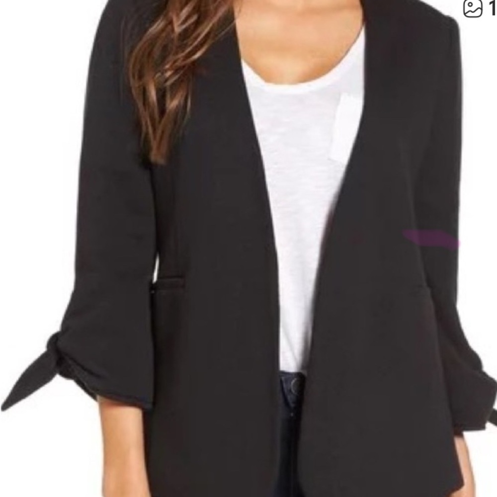 Olivia Moon black blazer